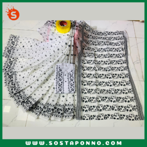 কাপল সেট (শাড়ি এবং পাঞ্জাবি) বিবরণ: এই কাপল সেট(শাড়ি এবং পাঞ্জাবি) বিশেষভাবে ডিজাইন করা হয়েছে, যা আপনার এবং আপনার প্রিয়জনের পোশাকের মধ্যে একটি ঐক্যপূর্ণ সৌন্দর্য যোগ করবে। পারিবারিক অনুষ্ঠান, বিশেষ দিন বা উৎসব—যেকোনো আয়োজনে আপনি এবং আপনার সঙ্গী এই সেটটি পরে হয়ে উঠবেন নজরকাড়া। এই সেটটিতে রয়েছে একটি ধুপিয়ান সিল্কের শাড়ি এবং ধুপিয়ান কটনের পাঞ্জাবি, যা স্টাইল এবং মানের সমন্বয় ঘটিয়েছে, এবং দীর্ঘ সময় ধরে আরাম প্রদান করবে। বৈশিষ্ট্য: শাড়ি: এই ধুপিয়ান সিল্ক শাড়িটি তার দীর্ঘ ১২ হাত দৈর্ঘ্যের জন্য বিশেষভাবে প্রশংসিত। এতে স্কিনপ্রিন্টের কাজ করা হয়েছে, যা শাড়িটিকে আরও চিত্তাকর্ষক করে তোলে এবং যেকোনো অনুষ্ঠানে পরার জন্য একদম পারফেক্ট। পাঞ্জাবি: পুরুষদের জন্য আরামদায়ক এবং স্টাইলিশ ধুপিয়ান কটনের পাঞ্জাবি, যা পোশাকে এনে দেয় বিশুদ্ধ বাঙালি ঐতিহ্যের ছোঁয়া। এটি ধুপিয়ান কটনের হওয়ায় দীর্ঘক্ষণ পরলেও বেশ আরামদায়ক অনুভূতি দেবে। কালার গ্যারান্টি: কাপড়ের মানের প্রতি আমাদের সম্পূর্ণ প্রতিশ্রুতি রয়েছে, তাই এই সেটের রঙ থাকবে উজ্জ্বল এবং অক্ষয়। বারবার ধোওয়ার পরেও রঙ থাকবে প্রায় নতুনের মতো। এই কাপল সেটটি আপনাকে এবং আপনার সঙ্গীকে দিবে এক অনন্য বৈচিত্র্যময় এবং স্টাইলিশ লুক। বিশেষ মুহূর্তগুলোকে আরও সুন্দর ও স্মরণীয় করে তুলতে এখনই অর্ডার করুন এই এক্সক্লুসিভ কাপল সেটটি। বিশেষ উল্লেখ: এই শাড়ি ও পাঞ্জাবির সেটটি বাঙালি ঐতিহ্যের এক অসাধারণ মেলবন্ধন। আপনার জীবনের বিশেষ দিনগুলোতে এটি হয়ে উঠতে পারে আপনার স্টাইলের এক অনন্য সংযোজন।